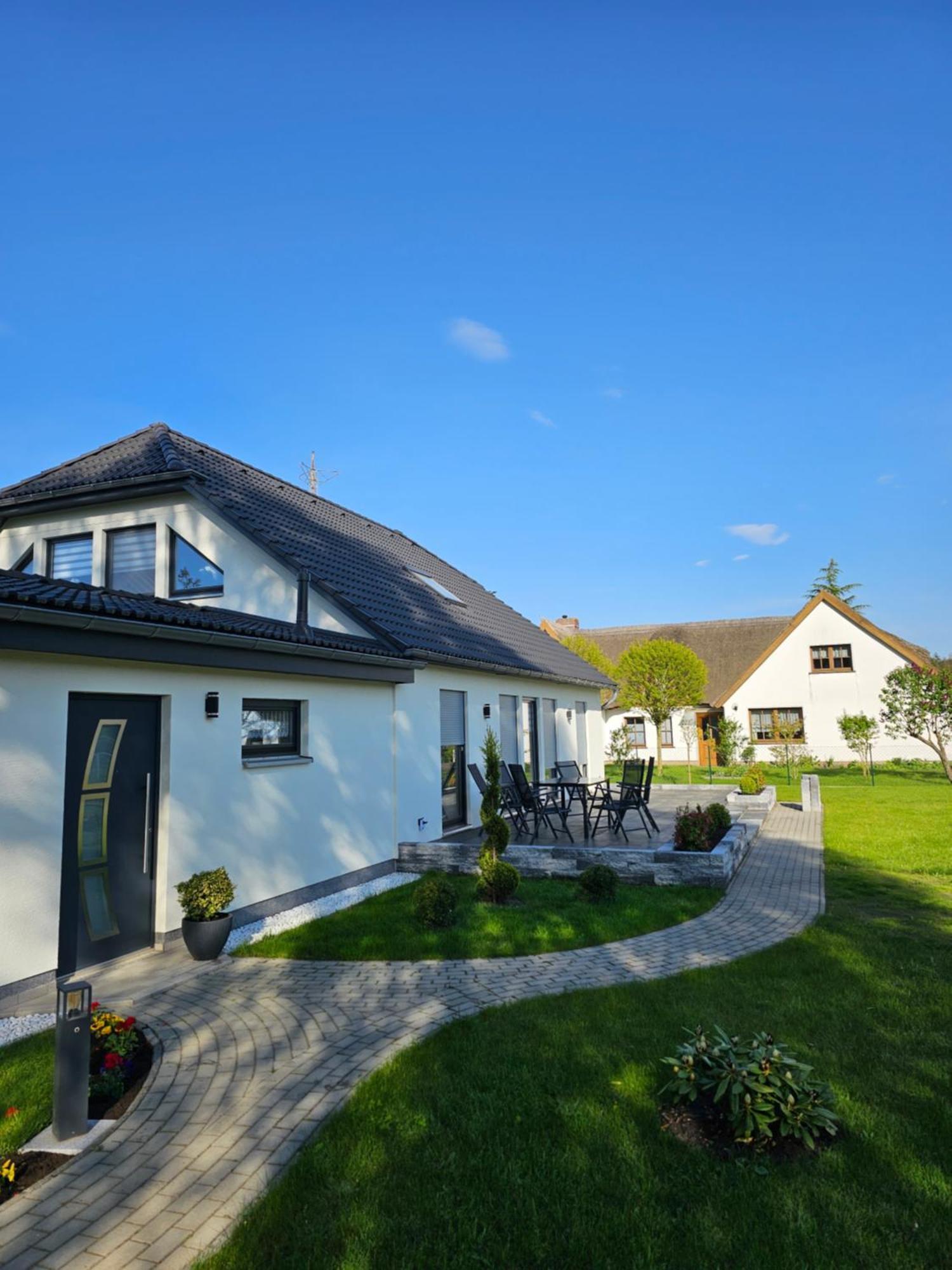 Haus Am Bodden Apartment Fuhlendorf  Екстериор снимка